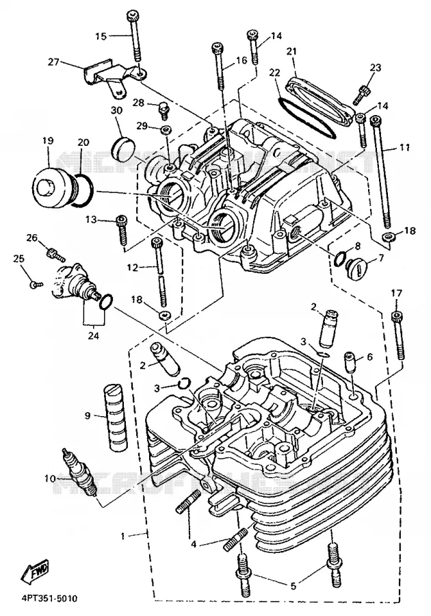 CYLINDER HEAD  Yamaha MOTO 500 1996 XTE  XT500E
